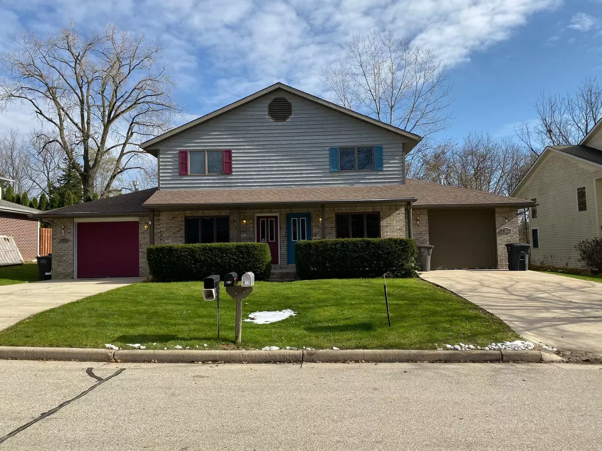 Lake Geneva, WI 53147,819 Kendall Ln