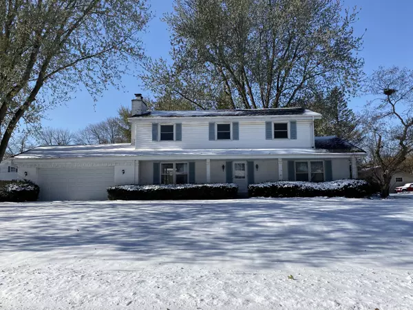 2355 Talbots Ln, Brookfield, WI 53045