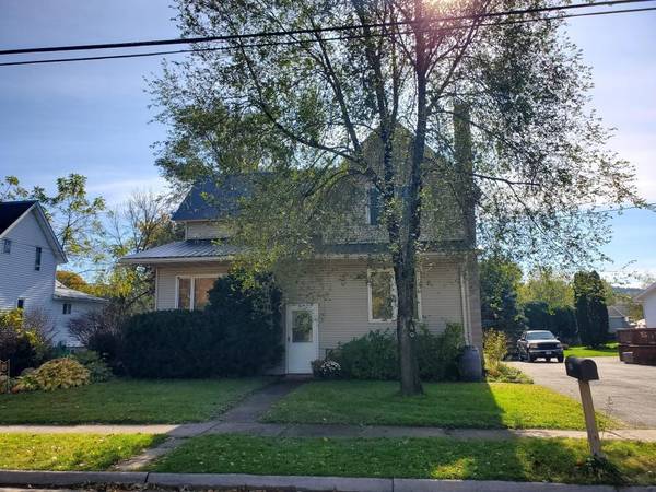 341 Hamilton St W, West Salem, WI 54669