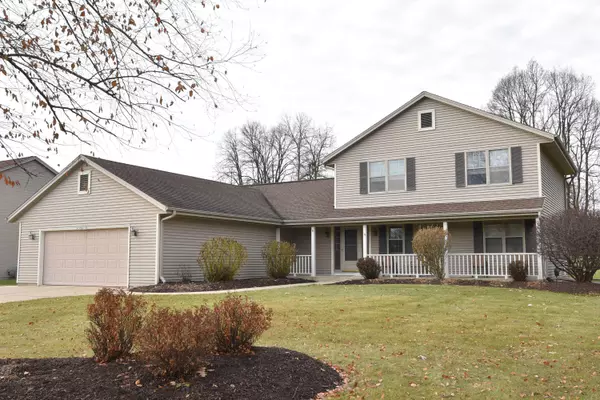 W142N6173 Mill Ridge Dr, Menomonee Falls, WI 53051