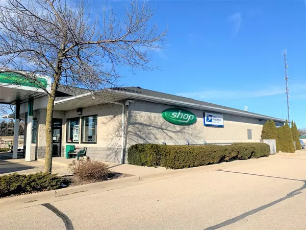 Slinger, WI 53086,1136 E Commerce Blvd