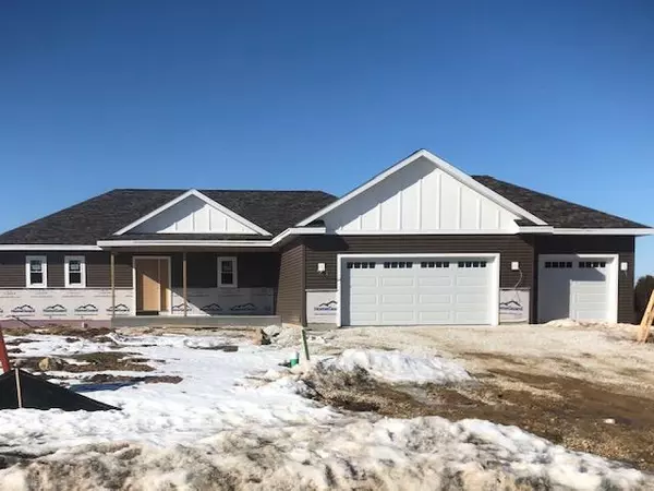 N611 Westview Dr, Ashippun, WI 53066