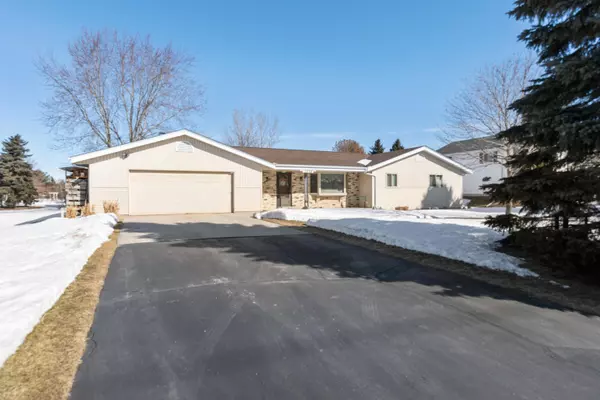 1958 Davids View W, Trenton, WI 53090