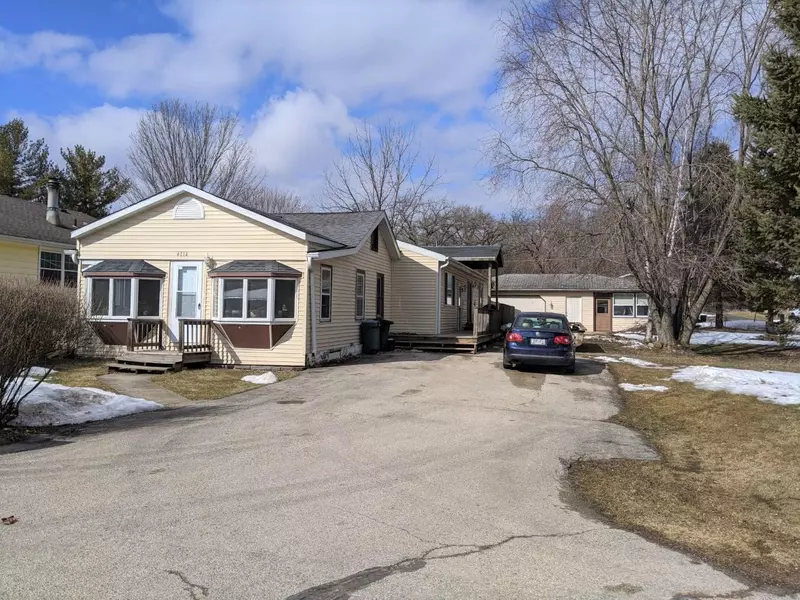 4114 Maple Dr, Delavan, WI 53115