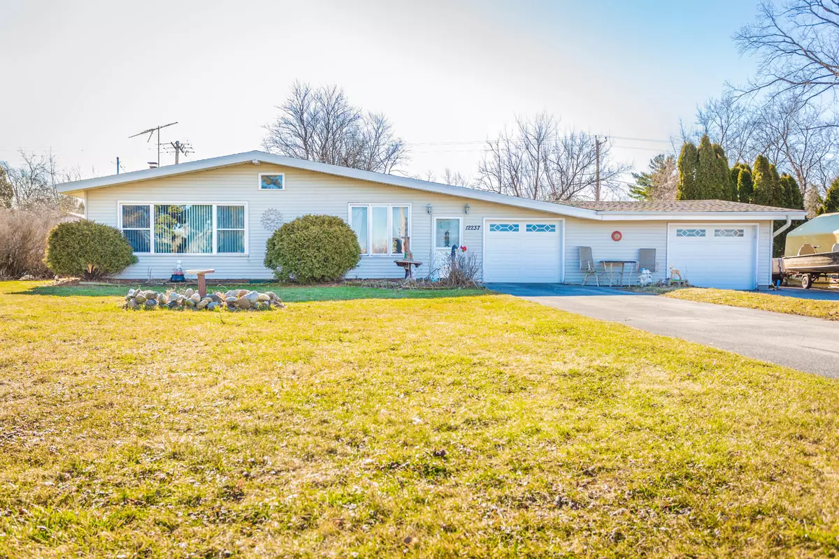 Hales Corners, WI 53130,12237 W Janesville Rd