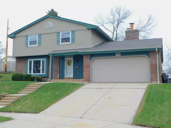 115 Swartz Ct, Waukesha, WI 53188