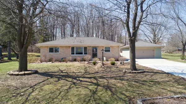 W205N11335 Fox Ln, Germantown, WI 53022