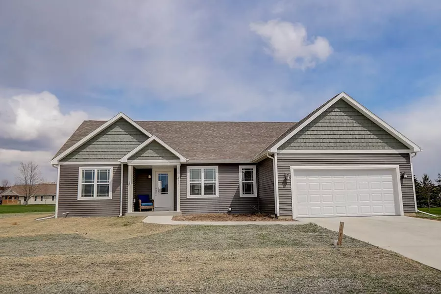 N612 Westview Dr, Ashippun, WI 53066