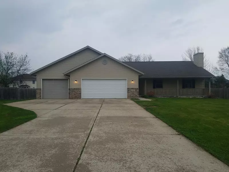 741 E Waterford Dr, Beloit, WI 53511