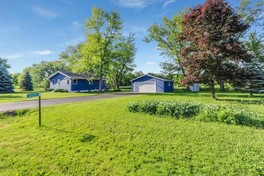 W4615 Hillcrest Dr, Linn, WI 53125