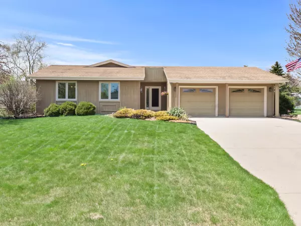 Franklin, WI 53132,7627 S Bishops Way