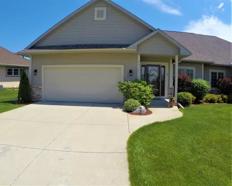 9014 S Cordgrass Cir E, Franklin, WI 53132