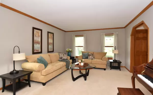 Pewaukee, WI 53072,W238N3340 Pine Hill Ct