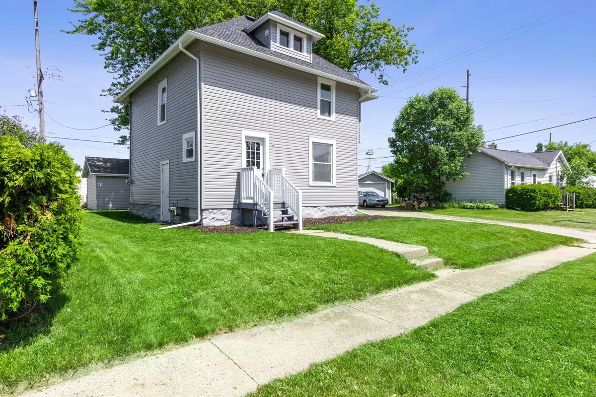 Beaver Dam, WI 53916,300 Parallel St