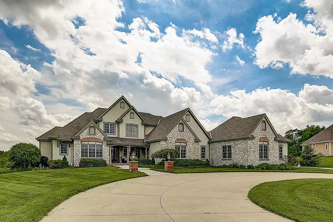 Cedarburg, WI 53012,1721 Red Tail Ct