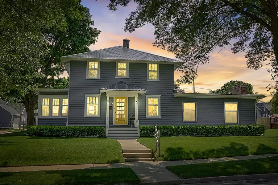 417 W Foster St, Port Washington, WI 53074