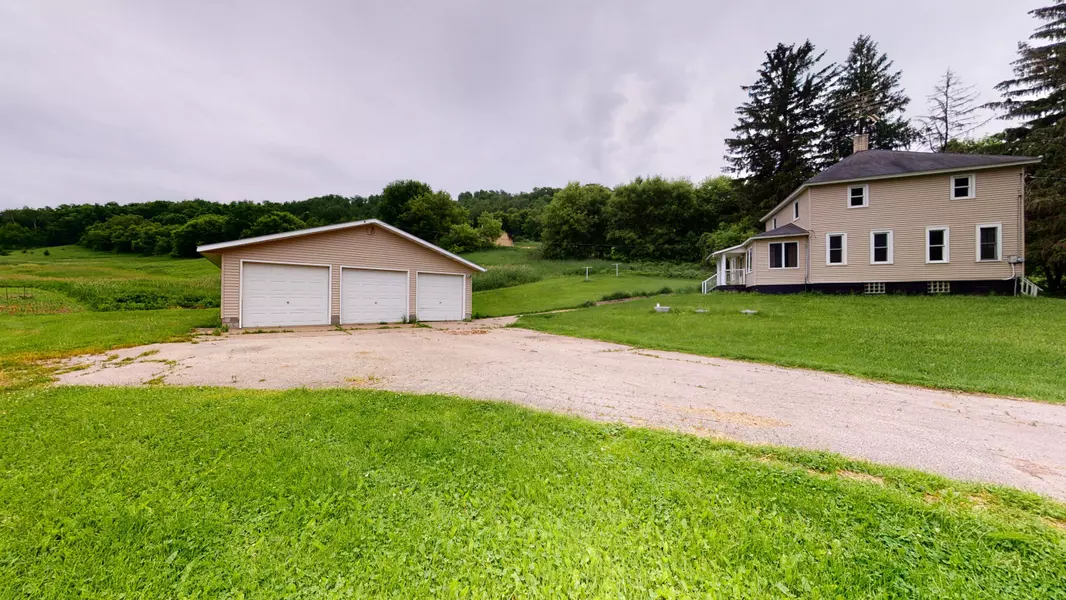 N25618 Stevens Ln, Arcadia, WI 54612