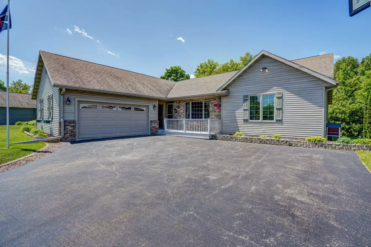 Elkhorn, WI 53121,56 W Sedgmeadow St