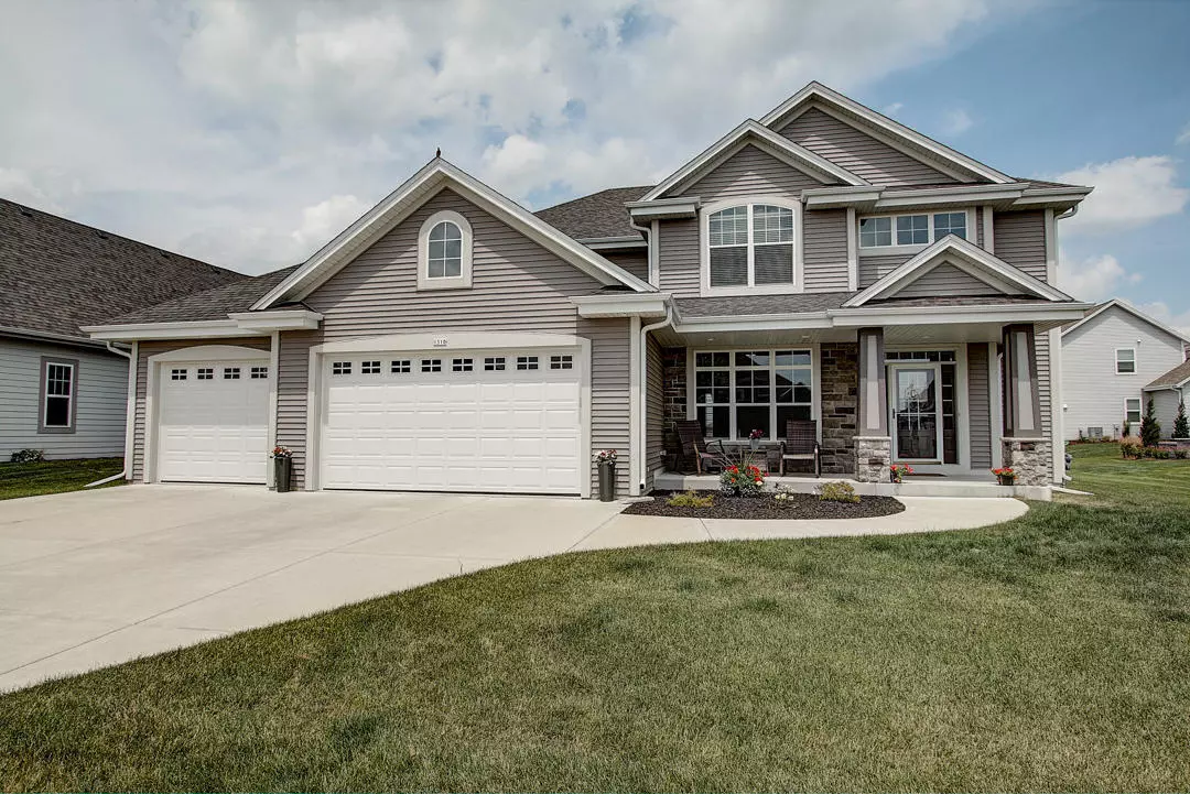 Oconomowoc, WI 53066,1310 Goldenrod Way