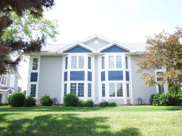 604 Geneva National Ave N Unit 6-46,  Geneva,  WI 53147