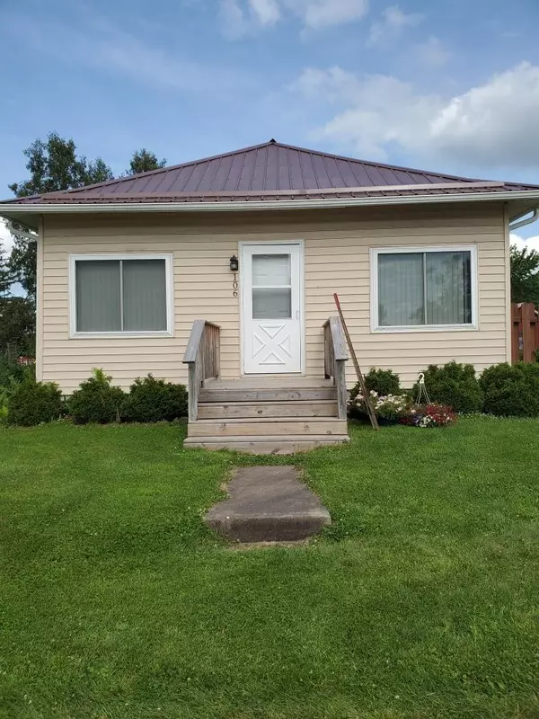 106 Babcock St, Coon Valley, WI 54623