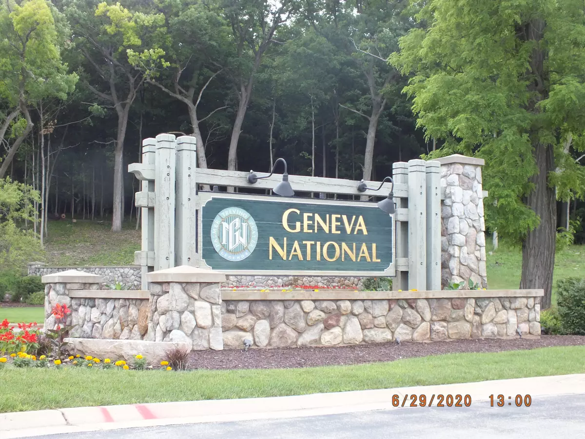 Geneva, WI 53147,1491 Geneva Club Dr Unit 18-04