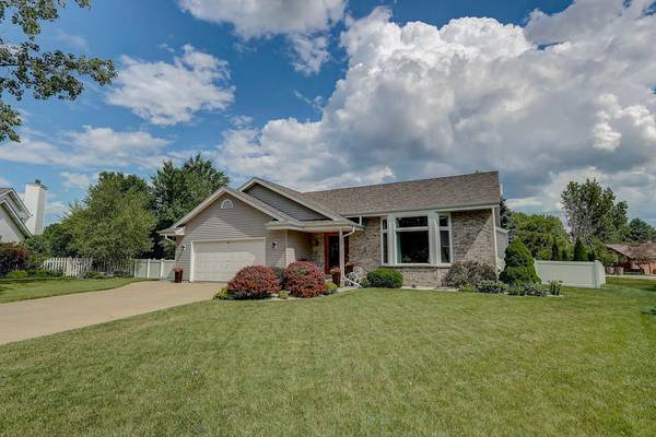 8491 66th Ct, Pleasant Prairie, WI 53158