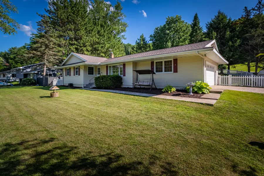 W5305 County Road B, Medary, WI 54601