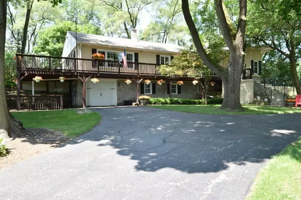 N45W32514 Watertown Plank Rd, Nashotah, WI 53058