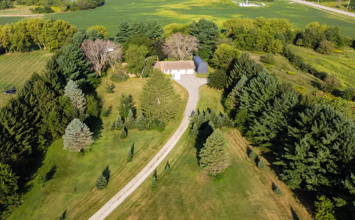 Hebron, WI 53538,N2617 Wenham Rd