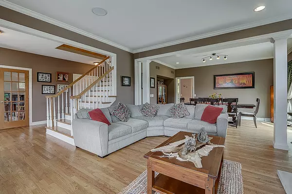 Mequon, WI 53097,7720 W Knightsbridge Dr