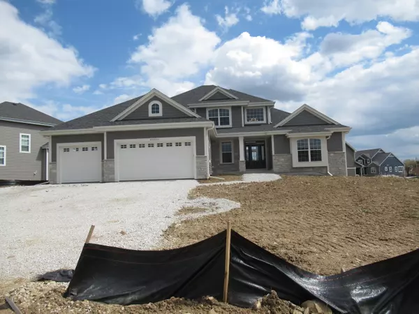 W236N7252 Meadow Ct, Sussex, WI 53089