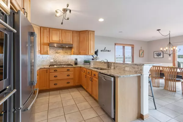 Twin Lakes, WI 53181,3008 Lakeshore Way