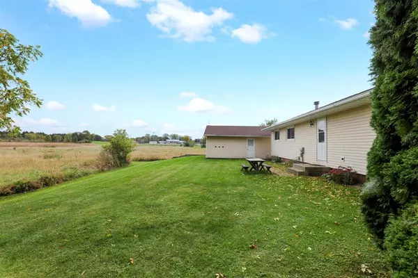 Ixonia, WI 53036,W1434 Cardiff Ln