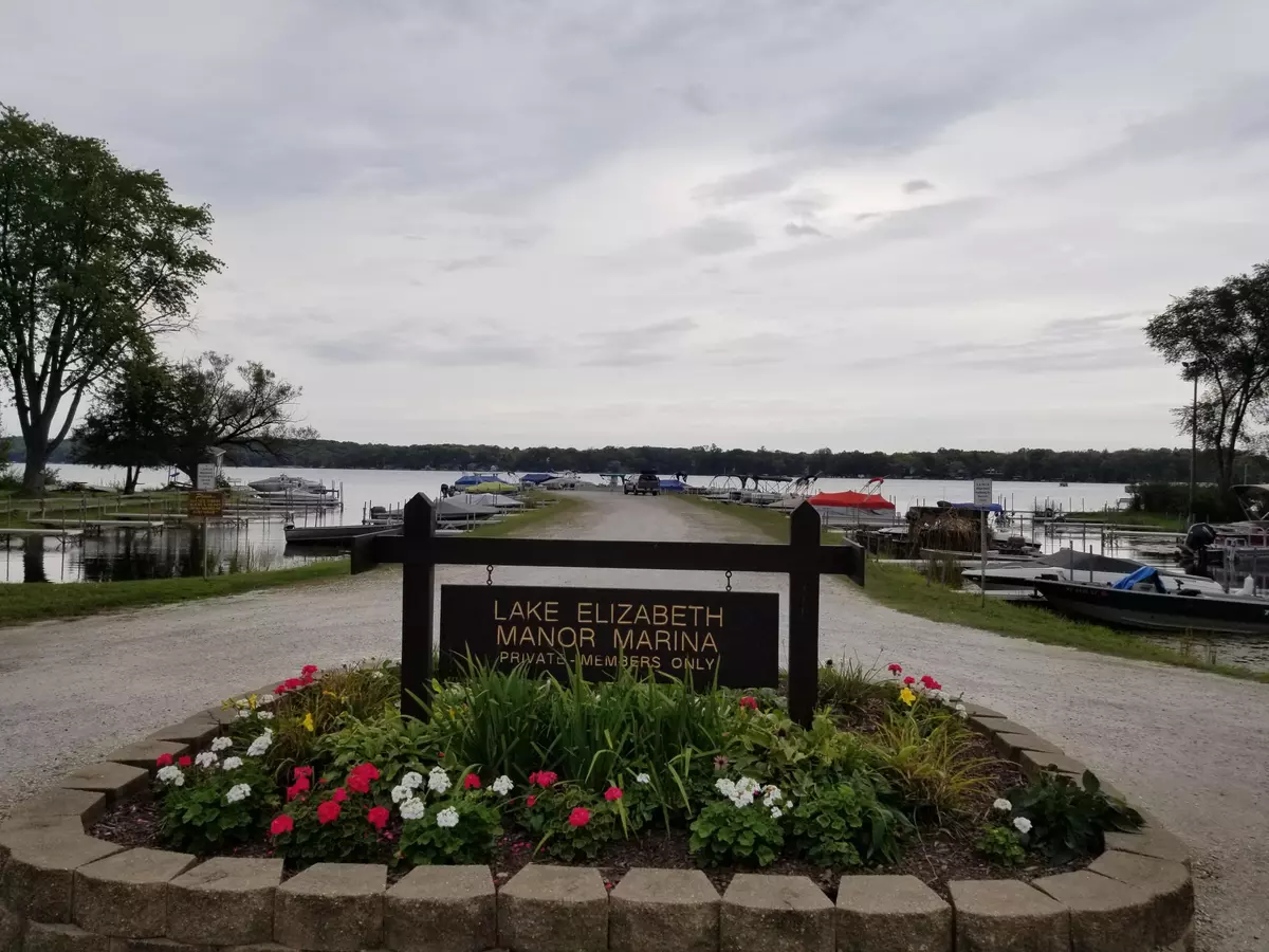 Twin Lakes, WI 53181,1802 Pheasant Ave