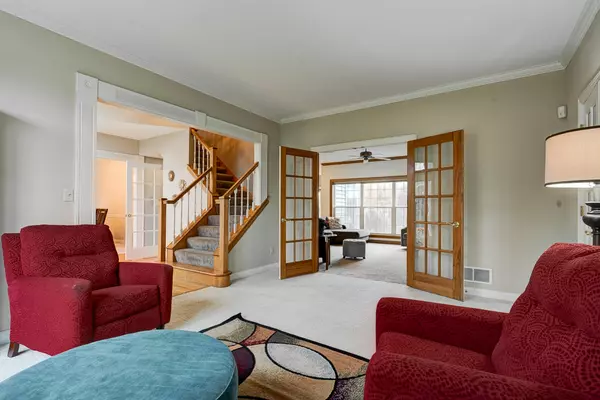 Mequon, WI 53092,10532 N Elderberry Ln