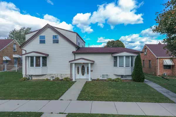 3726 E Grange Ave, Cudahy, WI 53110