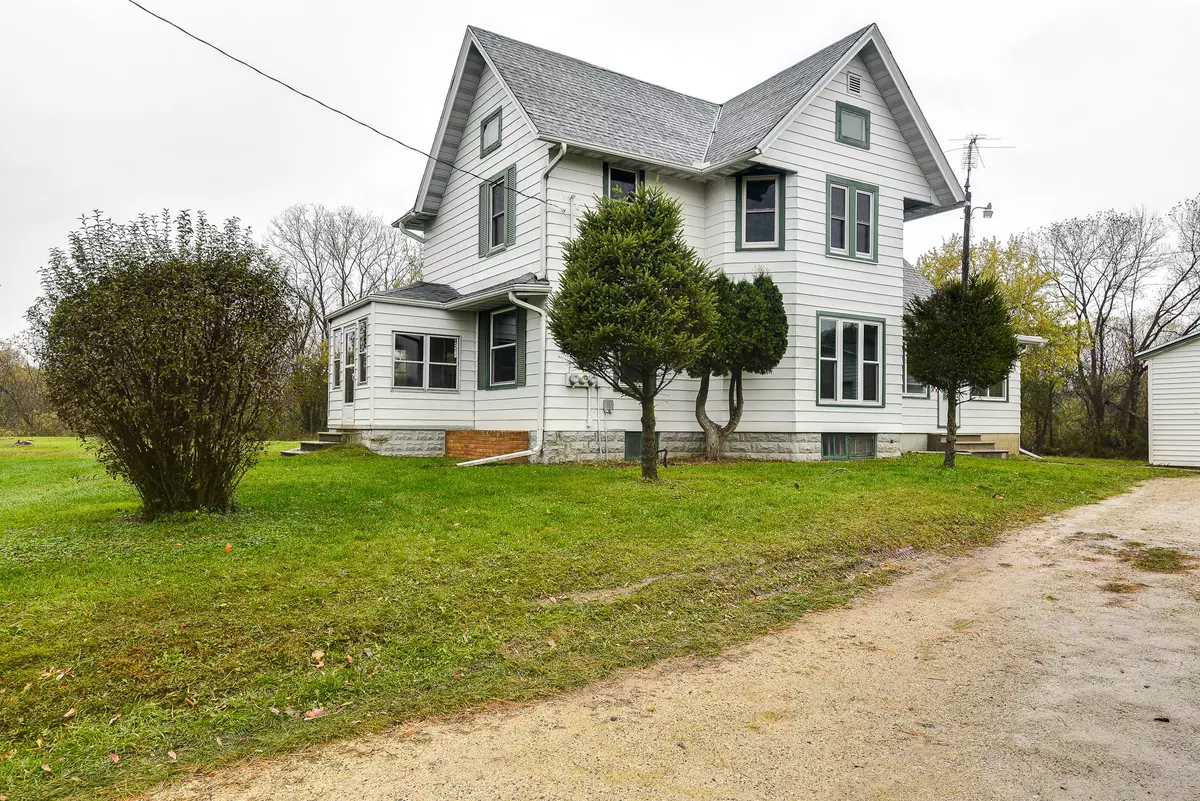 Hubbard, WI 53032,W4402 Raasch Hill Rd