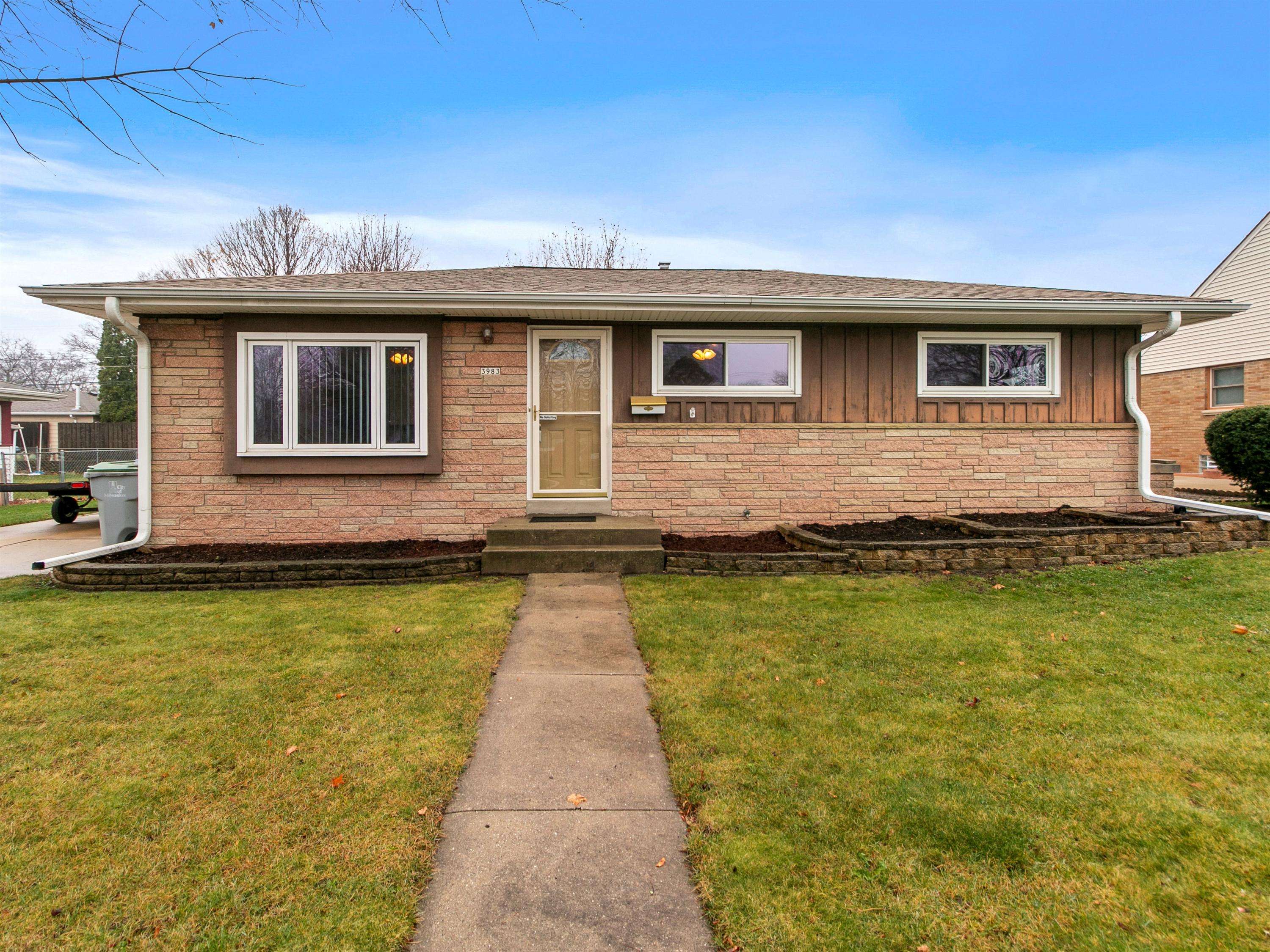 3983 S 74th St, Milwaukee, WI 53220
