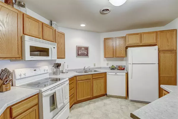 Sun Prairie, WI 53590,2998 Triumph Dr Unit 9