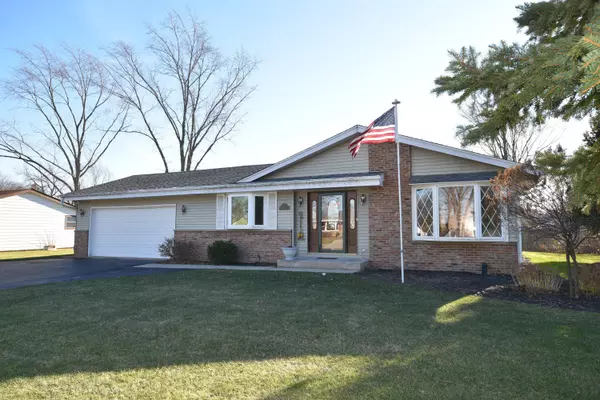 N98W15893 Shagbark Rd, Germantown, WI 53022