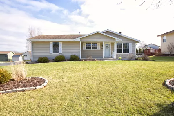 9346 S 43rd St, Franklin, WI 53132