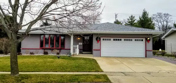 5236 Lynn Rd, Greendale, WI 53129