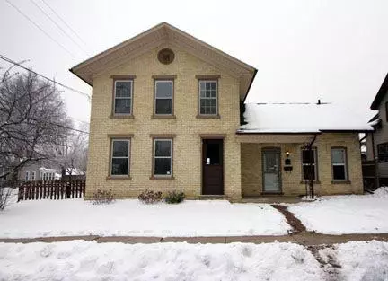 Watertown, WI 53094,213 N 10th St