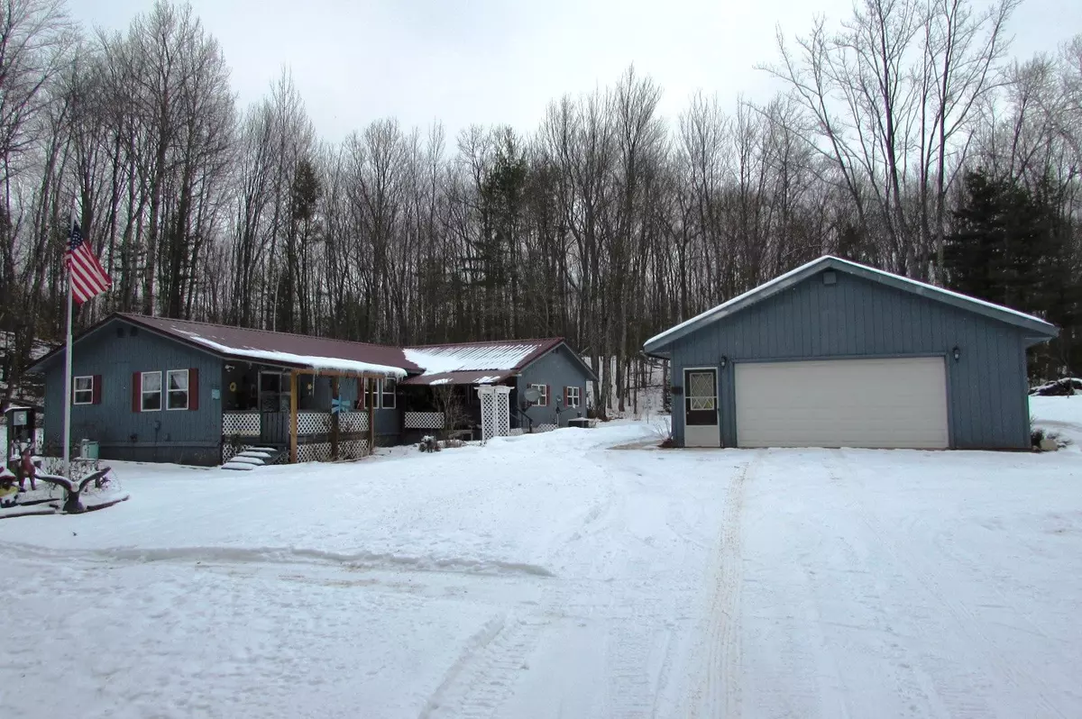 Beecher, WI 54156,N17624 Smith Ln