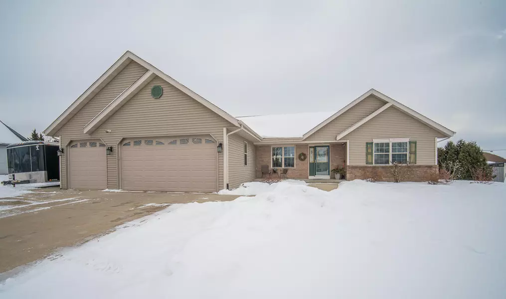 W1191 High Pointe Dr, Rubicon, WI 53078