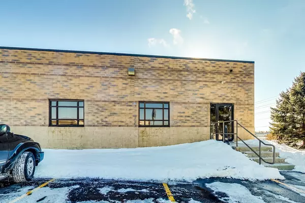 Elkhorn, WI 53121,204 E Commerce Ct Unit 2