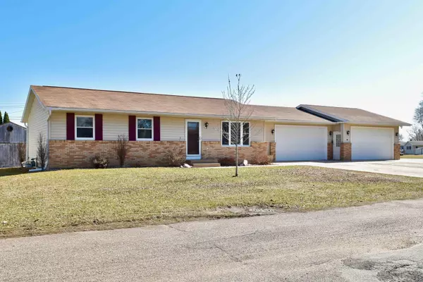 2602 Hibbard Ct, Campbell, WI 54603