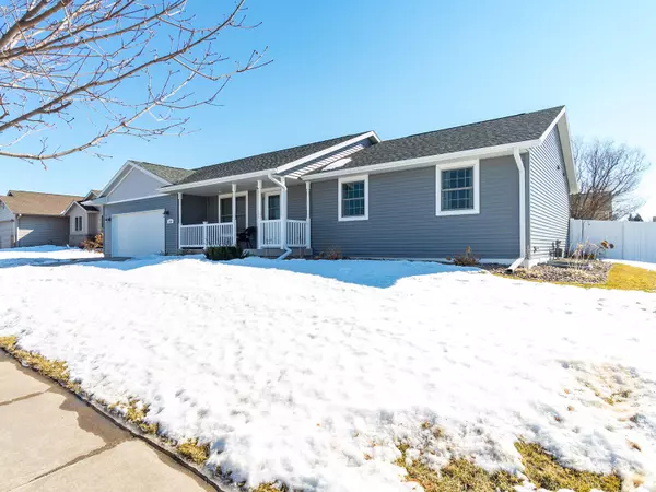 810 SILVER DR, Holmen, WI 54636