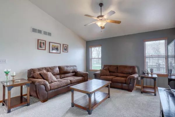 Ixonia, WI 53036,W1169 Deer Creek Cir